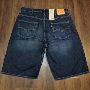 Levi's 569 Loose Straight Dark Wash Denim Shorts Size 38
